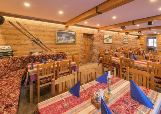 Prostor u baru - restaurace Kristýna.